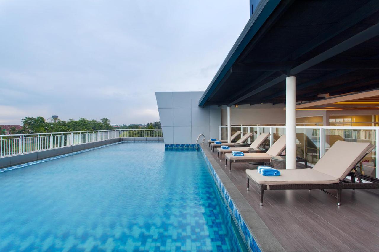 Days Hotel & Suites By Wyndham Jakarta Airport Tangerang Exterior photo